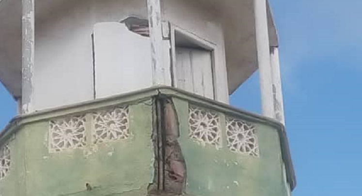 غلق 3 مساجد في بجاية بسبب الزلزال