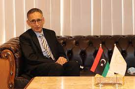 وزير الاقتصاد الليبي يدعو لخلق شركات مختلطة مع الجزائر