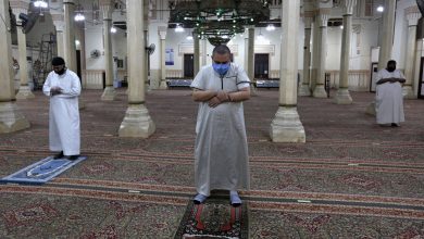منع الدخول إلى المساجد دون شهادة تلقيح