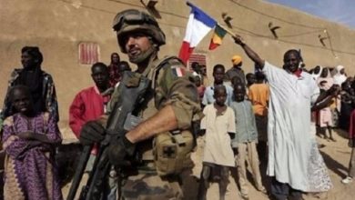 فرنسا متهمة بدعم الارهاب في مالي